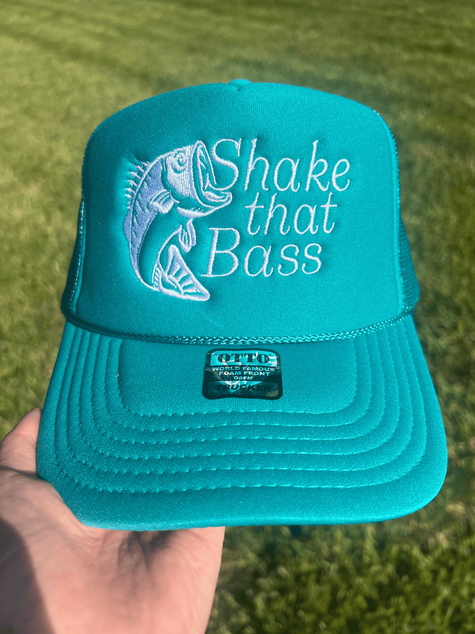 Shake that bass Embroidered Retro Trucker Cap